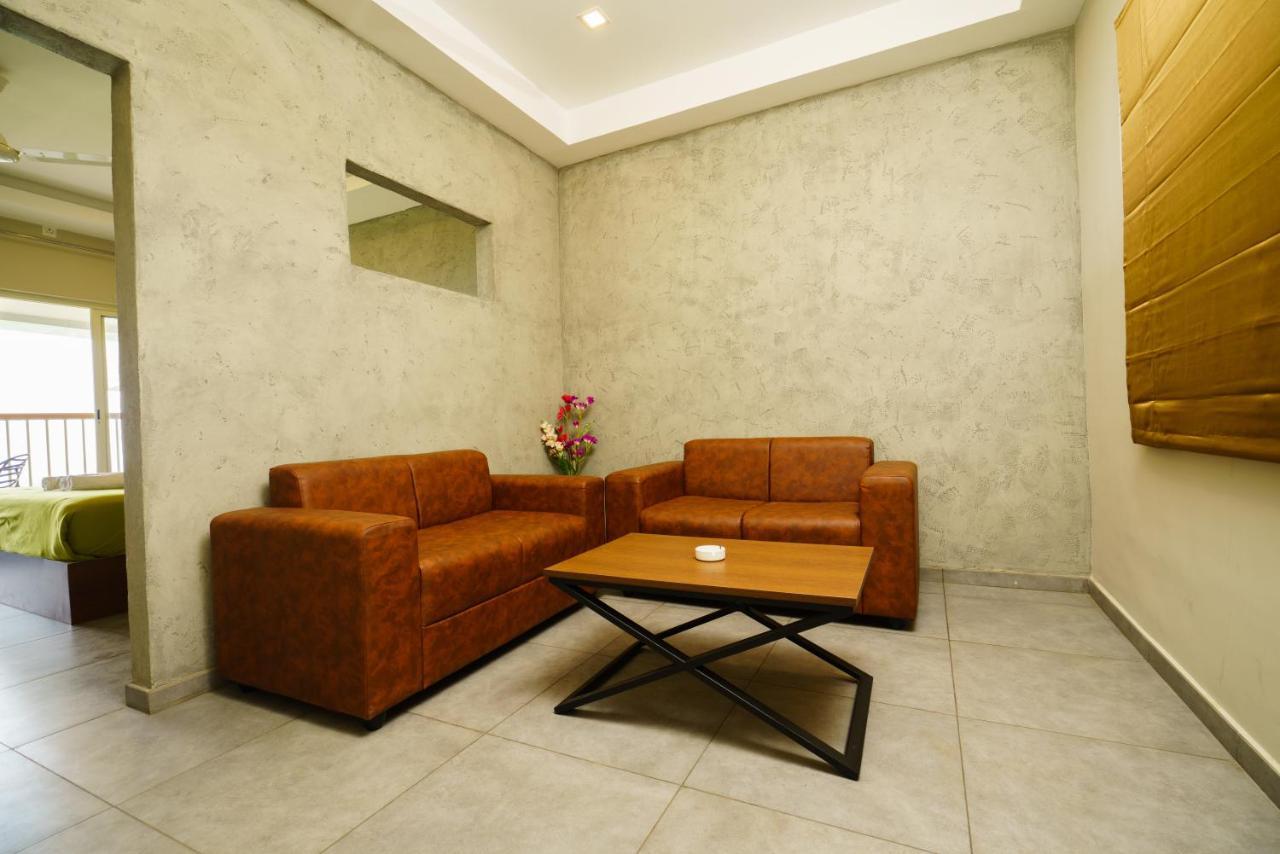 Windale Resorts Pooppara 外观 照片