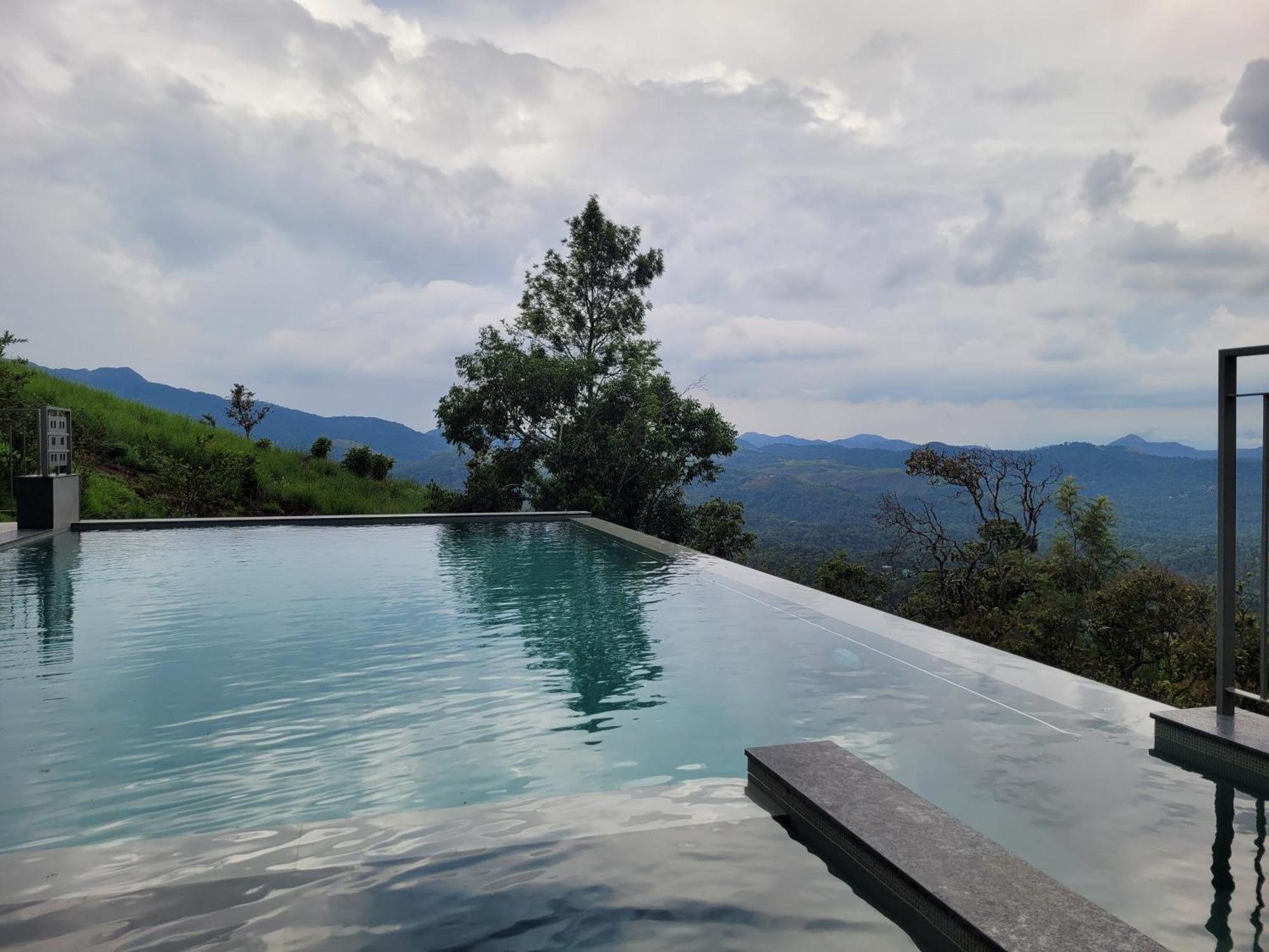 Windale Resorts Pooppara 外观 照片