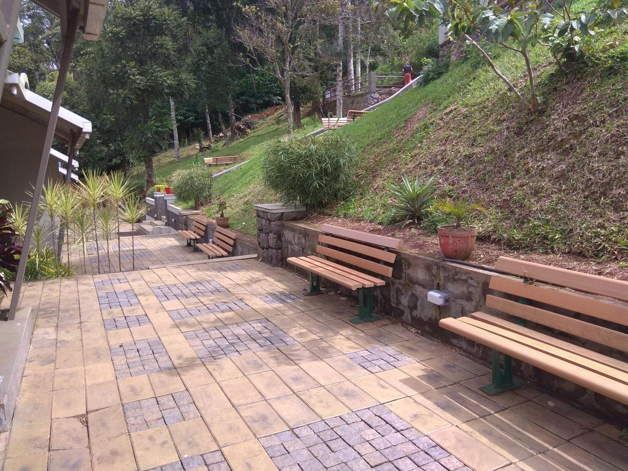 Windale Resorts Pooppara 外观 照片